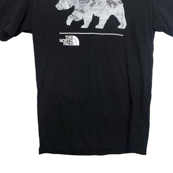 The North Face small Men's Bear On The Move Standard-Fit Graphic T-Shir - Picture 10 of 13